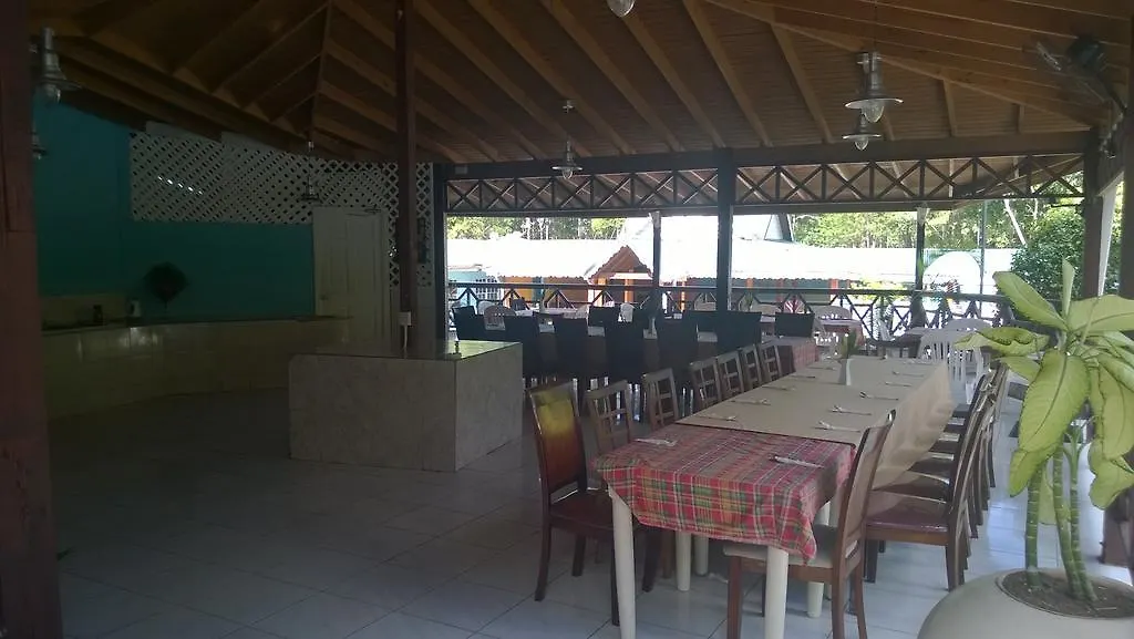 Jj'S Paradise Resort Marigot Bay 4*,