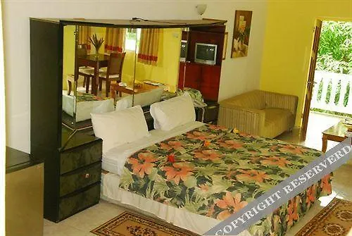 Jj'S Paradise Resort Marigot Bay 4*,